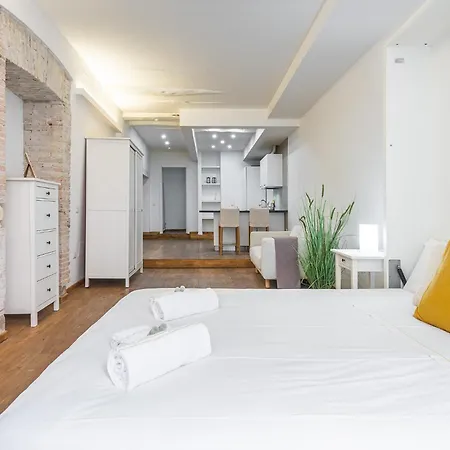 アパート Lumen Old Town Loft